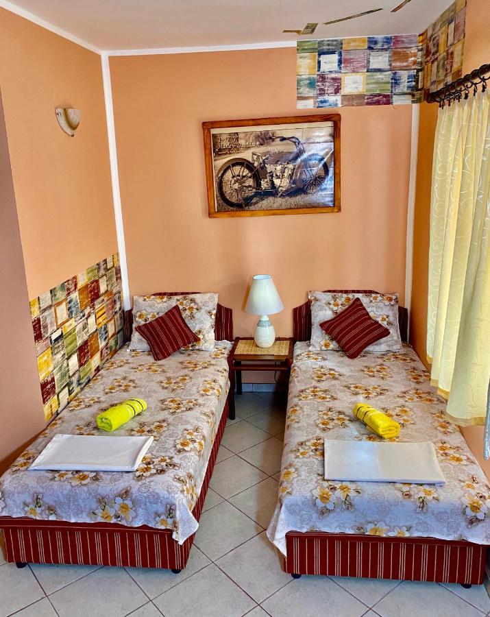 Vila Duricic 300M Od Mora 호텔 Ðenovići 외부 사진